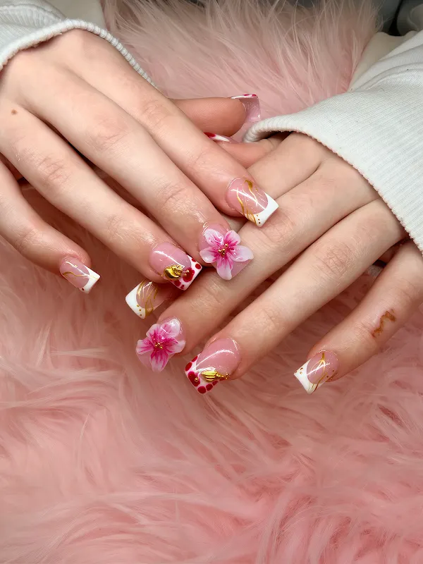 Oasis Nail Salon & Spa — Nail salon in Suffolk